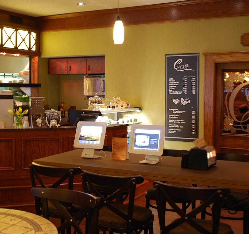 Crest Hotel Prince Rupert Buitenkant foto