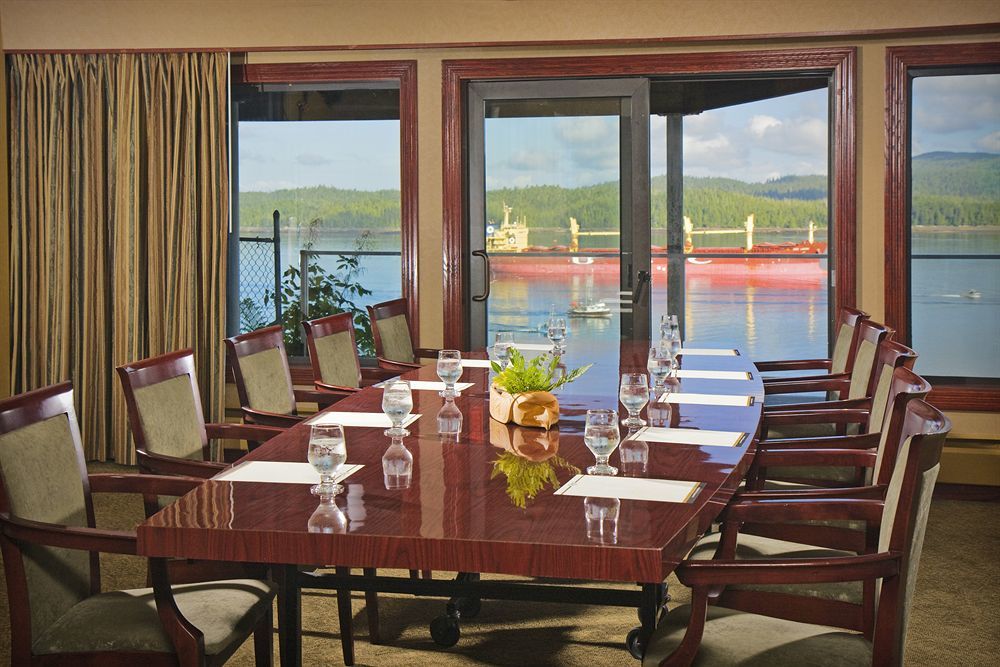 Crest Hotel Prince Rupert Buitenkant foto