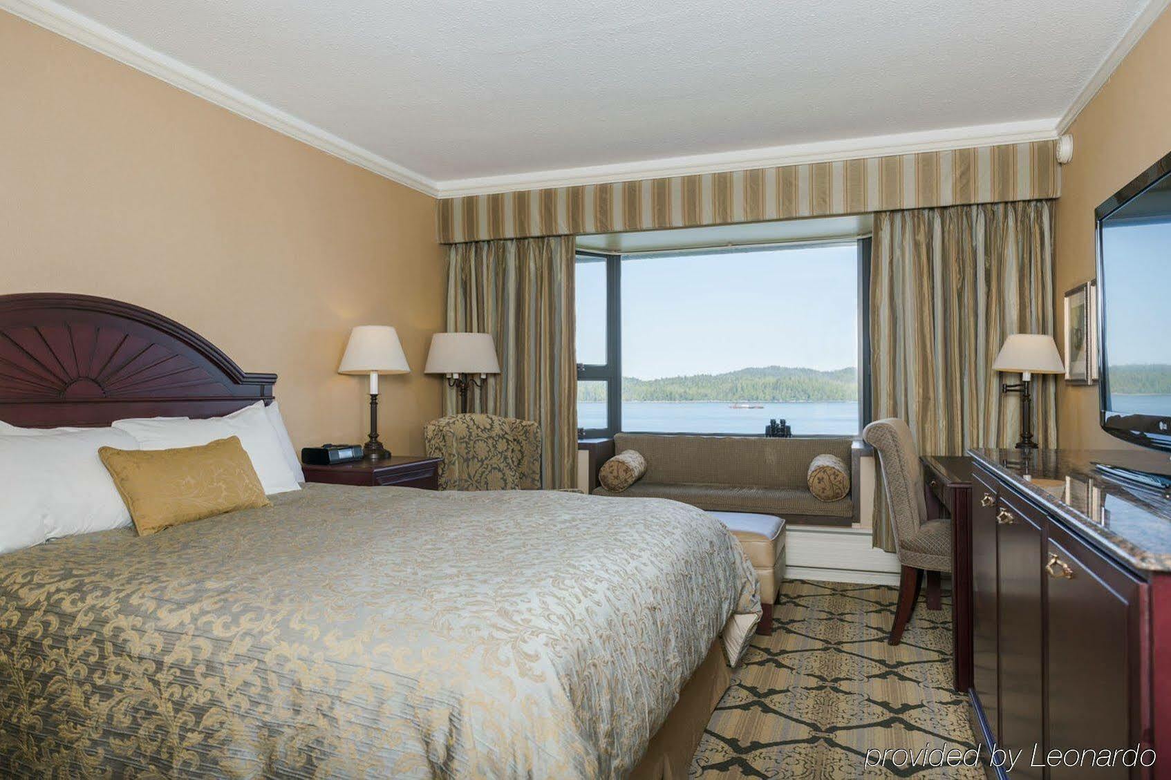 Crest Hotel Prince Rupert Buitenkant foto