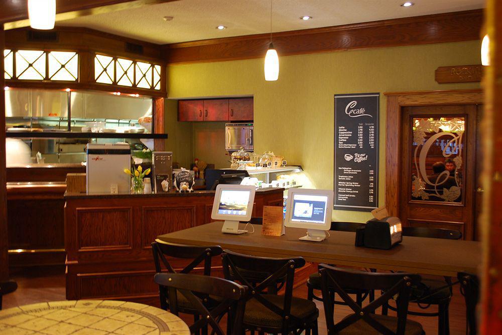 Crest Hotel Prince Rupert Buitenkant foto
